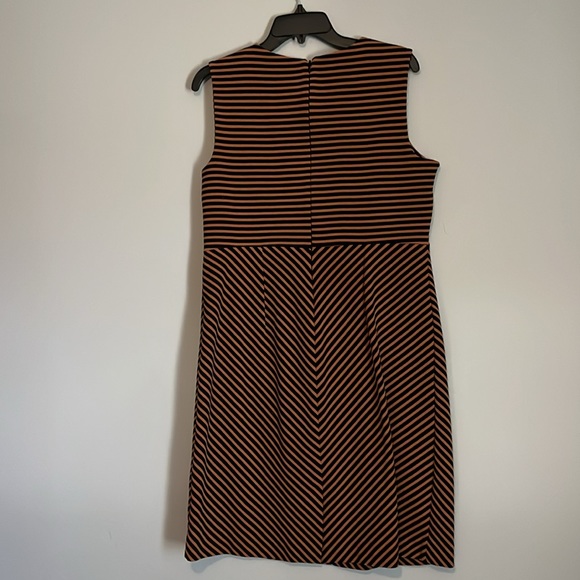 Lands End Wear to Work Dress - Picture 2 of 5